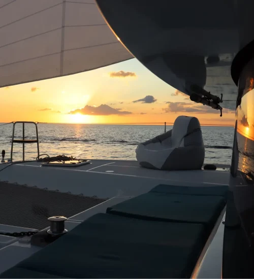Catamaran Lagoon 42 Tour