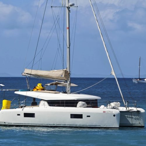 Catamaran Lagoon 42 Tour