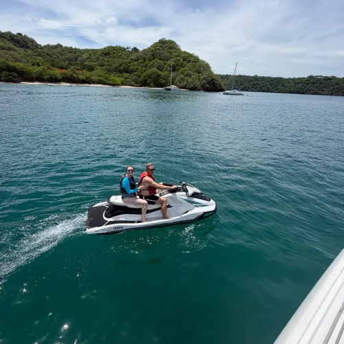 Catamaran Lagoon 42 Tour