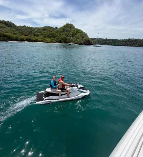 Catamaran Lagoon 42 Tour