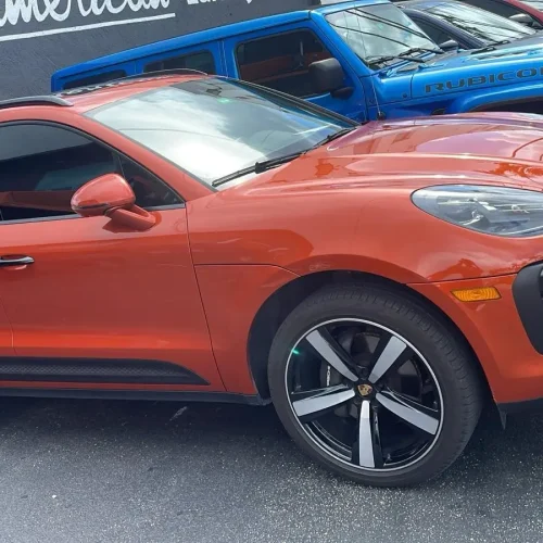 2025-Porsche-Macan