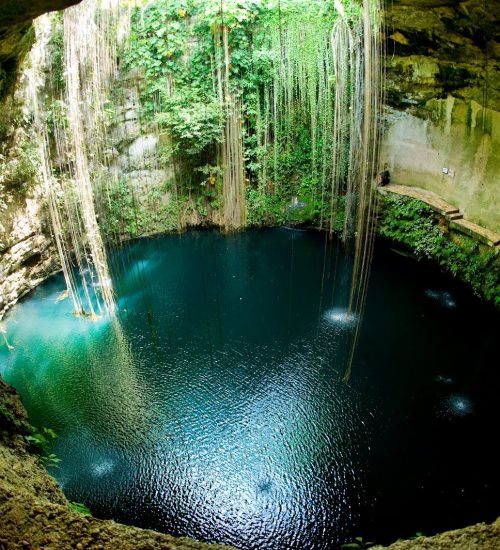 Ik-Kil-Cenote-chichen