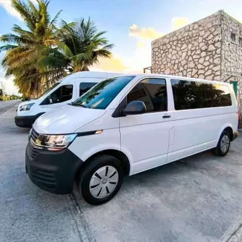 Vans-Isla-Mujeres-Transfers-1