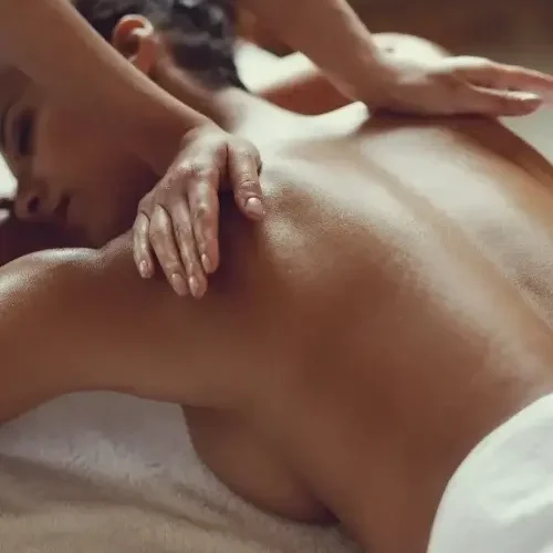 deep-tissue-massage1-3-rkbetimcgy0w6rsymplyyil16iw1a7028f1bwdcgak