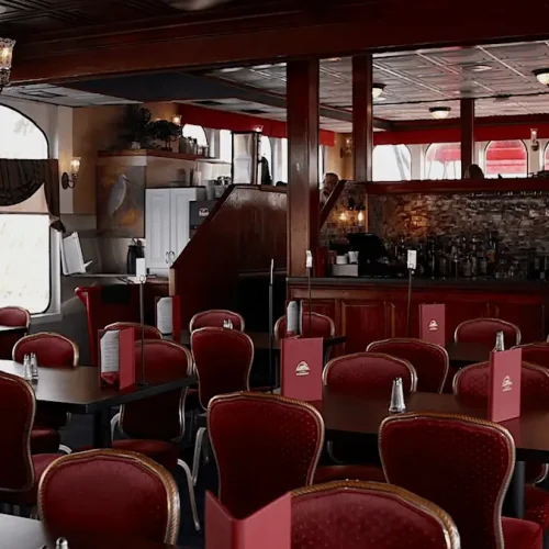 insidemaindiningroom